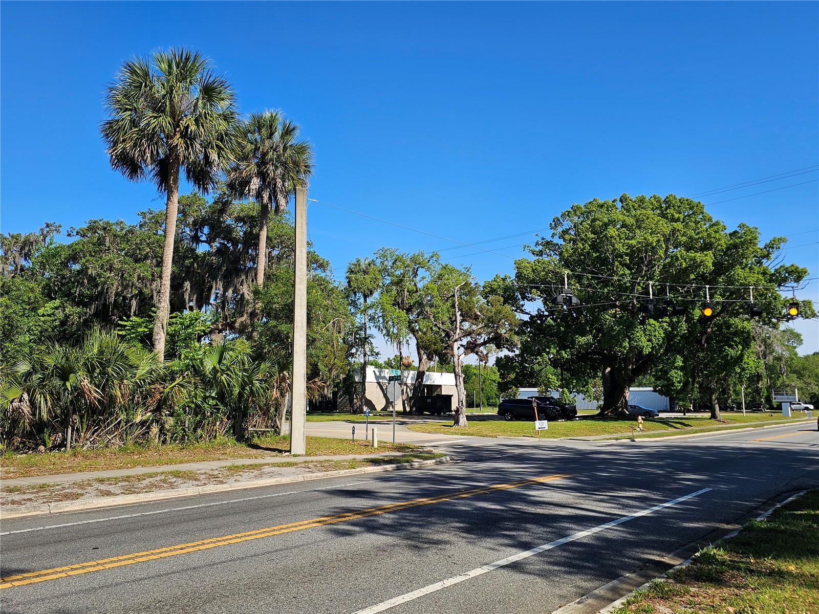 123 W 2ND AVE, PIERSON, FL — photo 12
