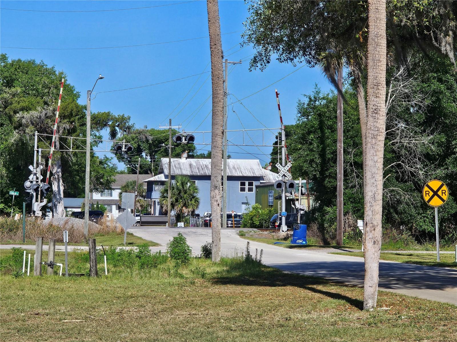 123 W 2ND AVE, PIERSON, FL — photo 20