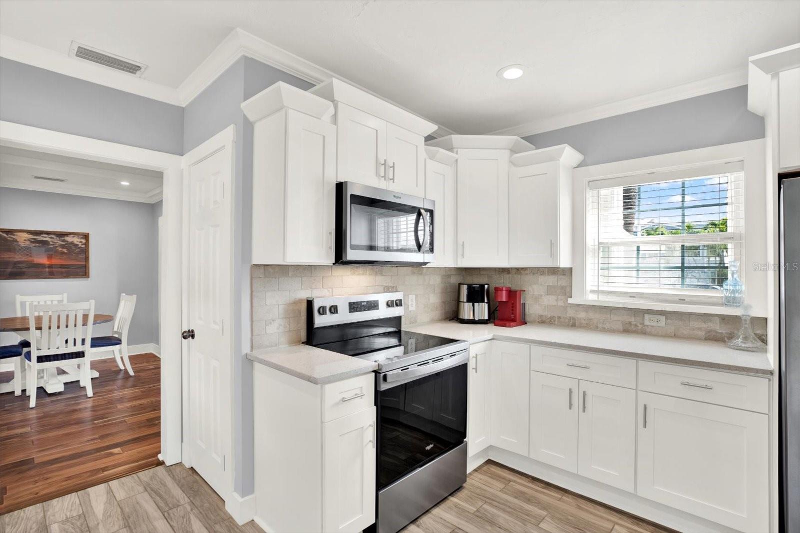15656 1ST ST E, REDINGTON BEACH, FL — photo 8