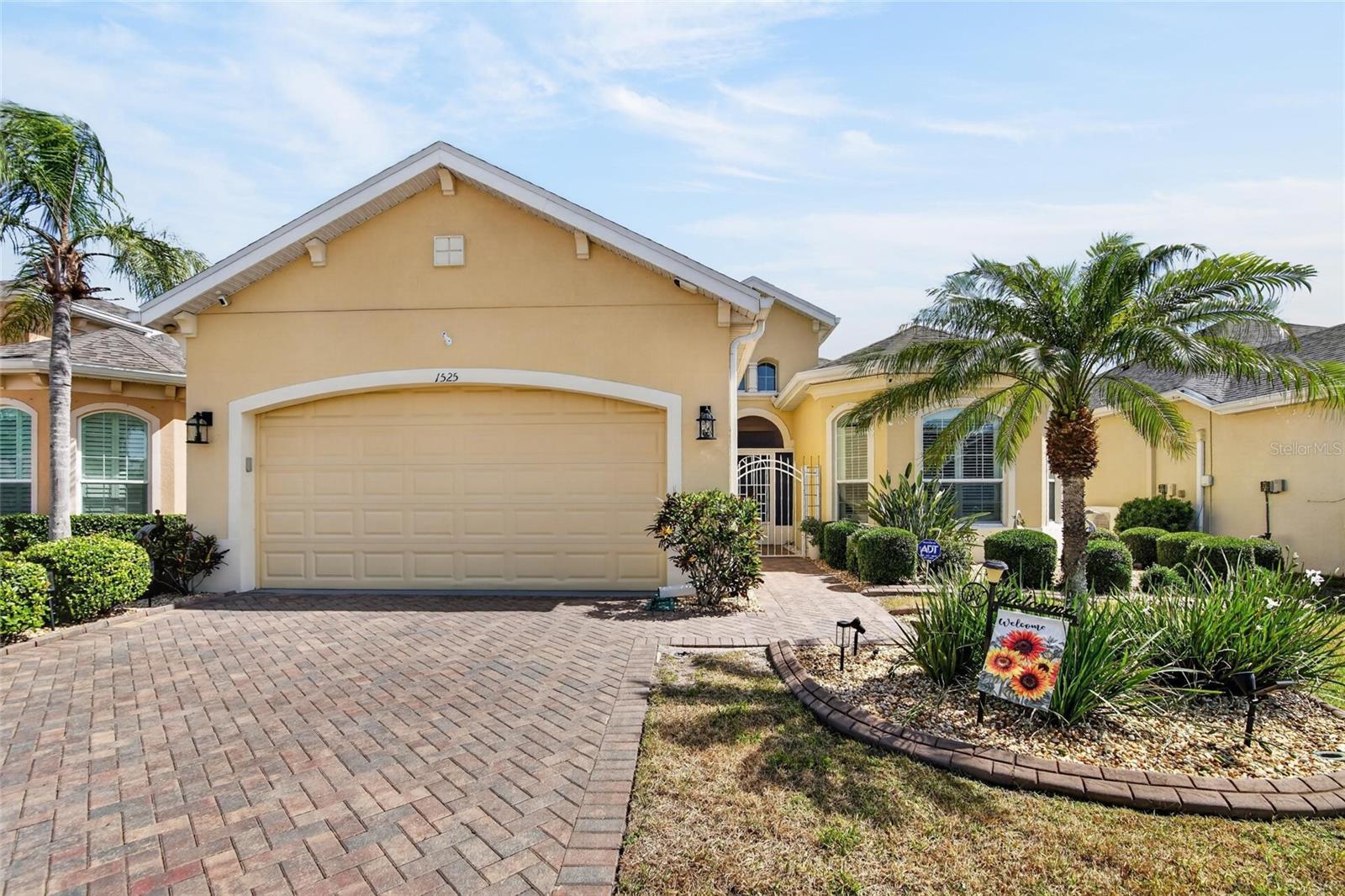 1525 EMERALD DUNES DR, SUN CITY CENTER, FL — photo 2