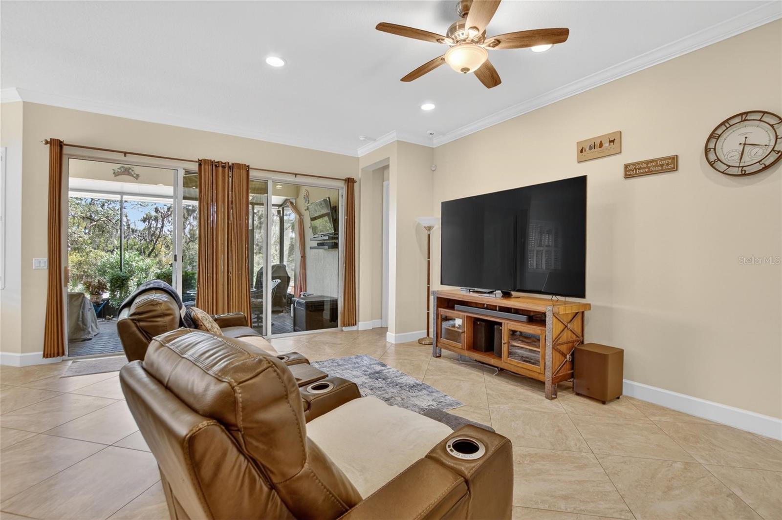 1525 EMERALD DUNES DR, SUN CITY CENTER, FL — photo 11