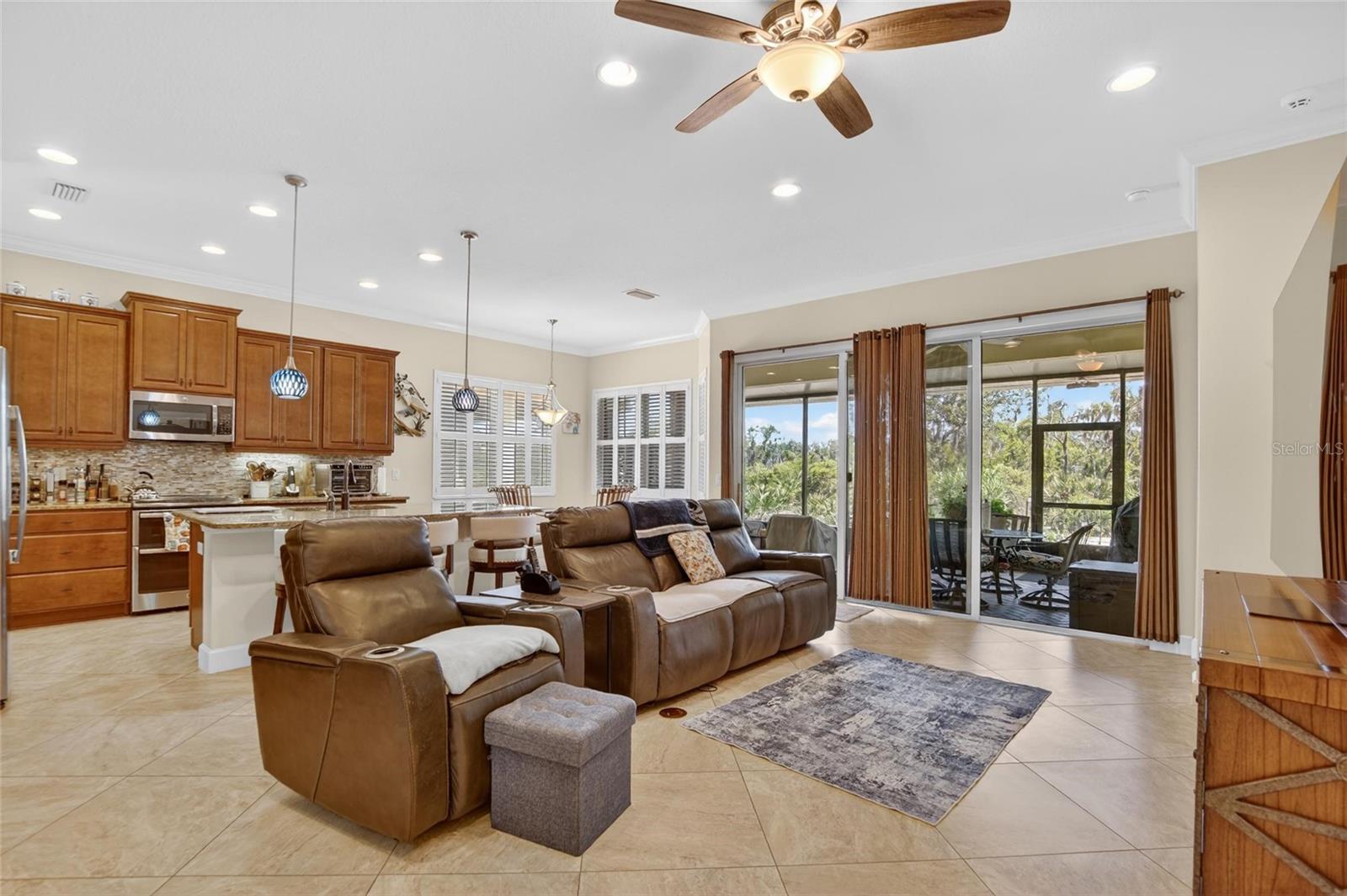 1525 EMERALD DUNES DR, SUN CITY CENTER, FL — photo 12