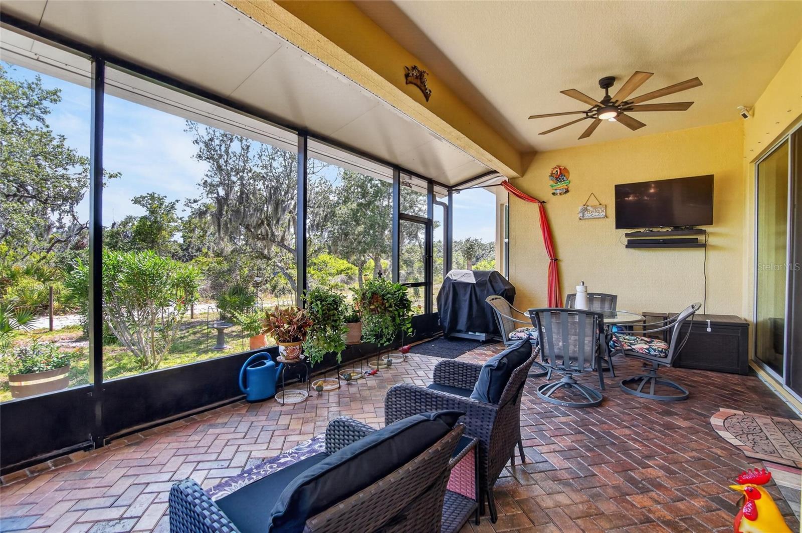 1525 EMERALD DUNES DR, SUN CITY CENTER, FL — photo 41