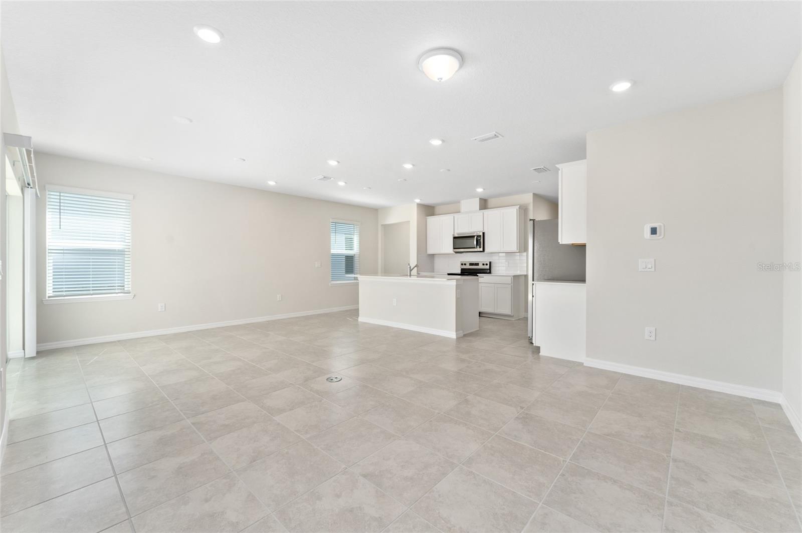 3633 CAMBRIDGE BROOK DR, DAVENPORT, FL — photo 9