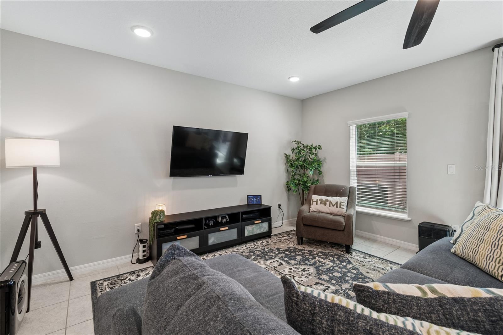 4733 DEER TRACK ST, TAMPA, FL — photo 3