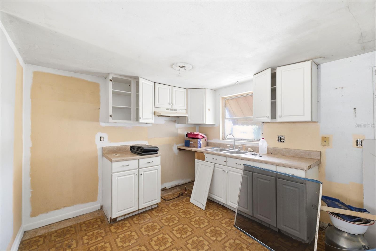 10 S JACKSON ST, BEVERLY HILLS, FL — photo 28