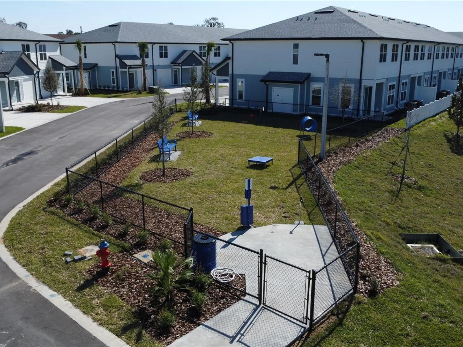 1019 E CAROLINE ST, TAVARES, FL — photo 11