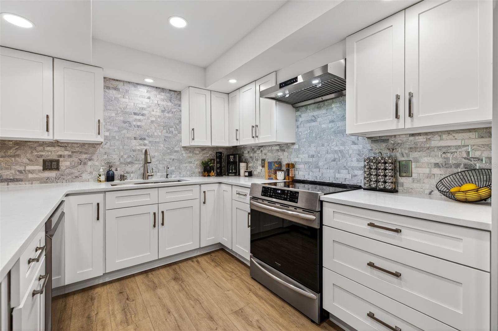 100 OAKMONT LN #107 & 108, BELLEAIR, FL — photo 8