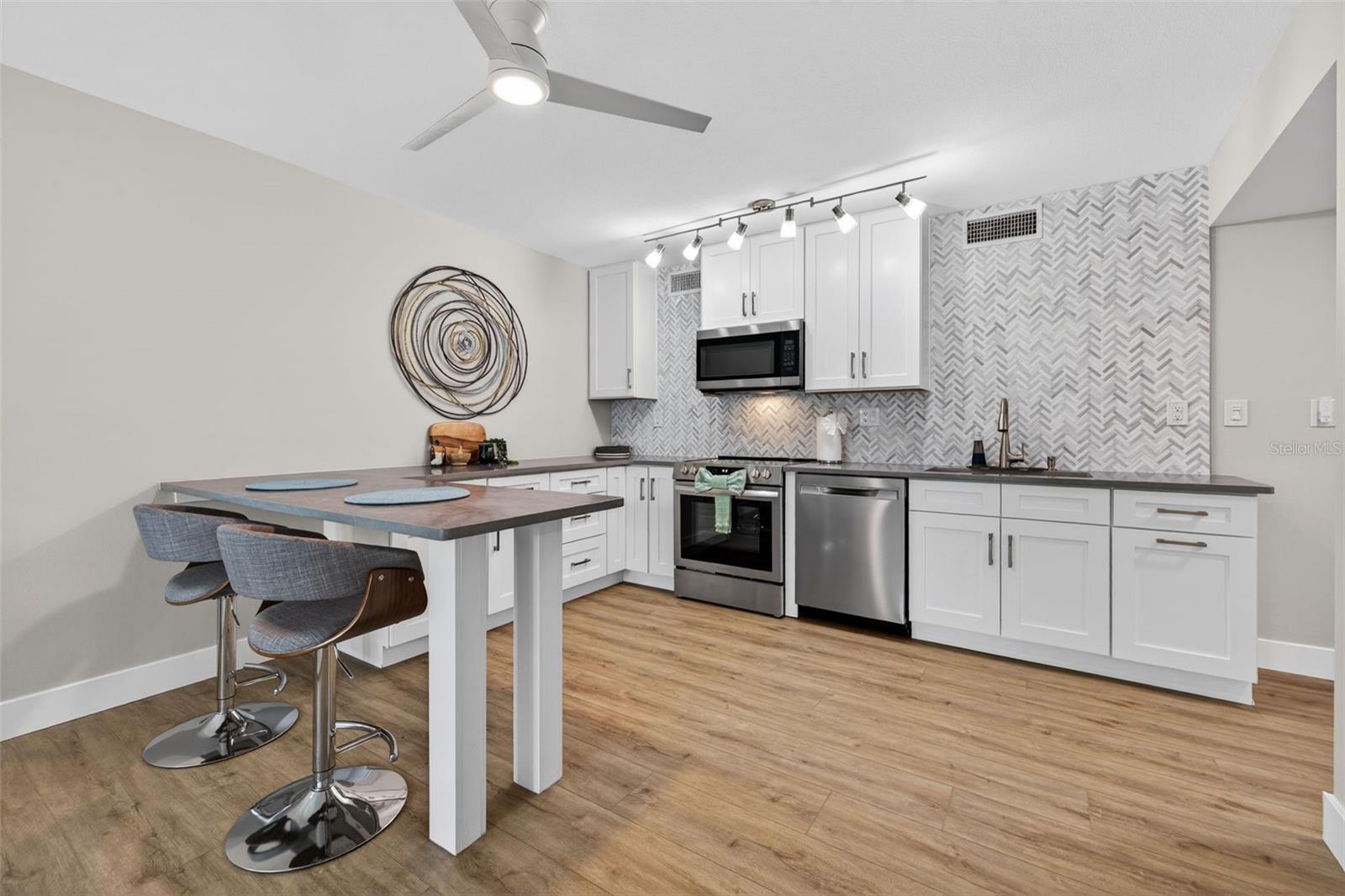 100 OAKMONT LN #107 & 108, BELLEAIR, FL — photo 17