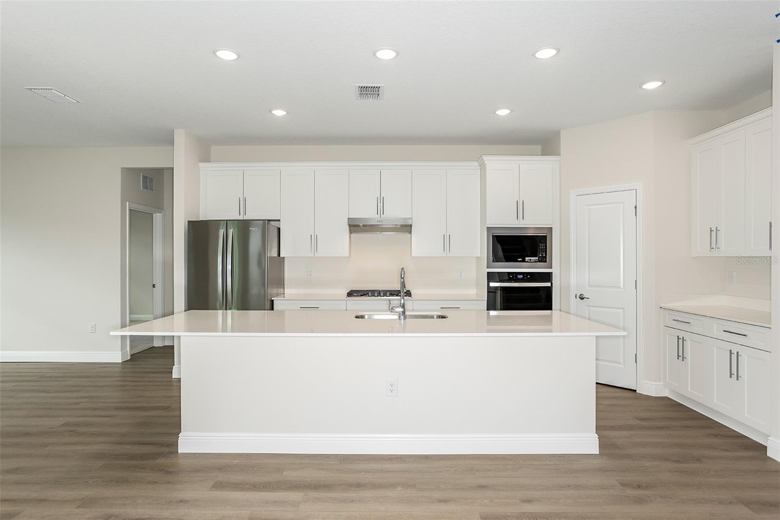 33577 TWILIGHT SEA PL, DADE CITY, FL — photo 10