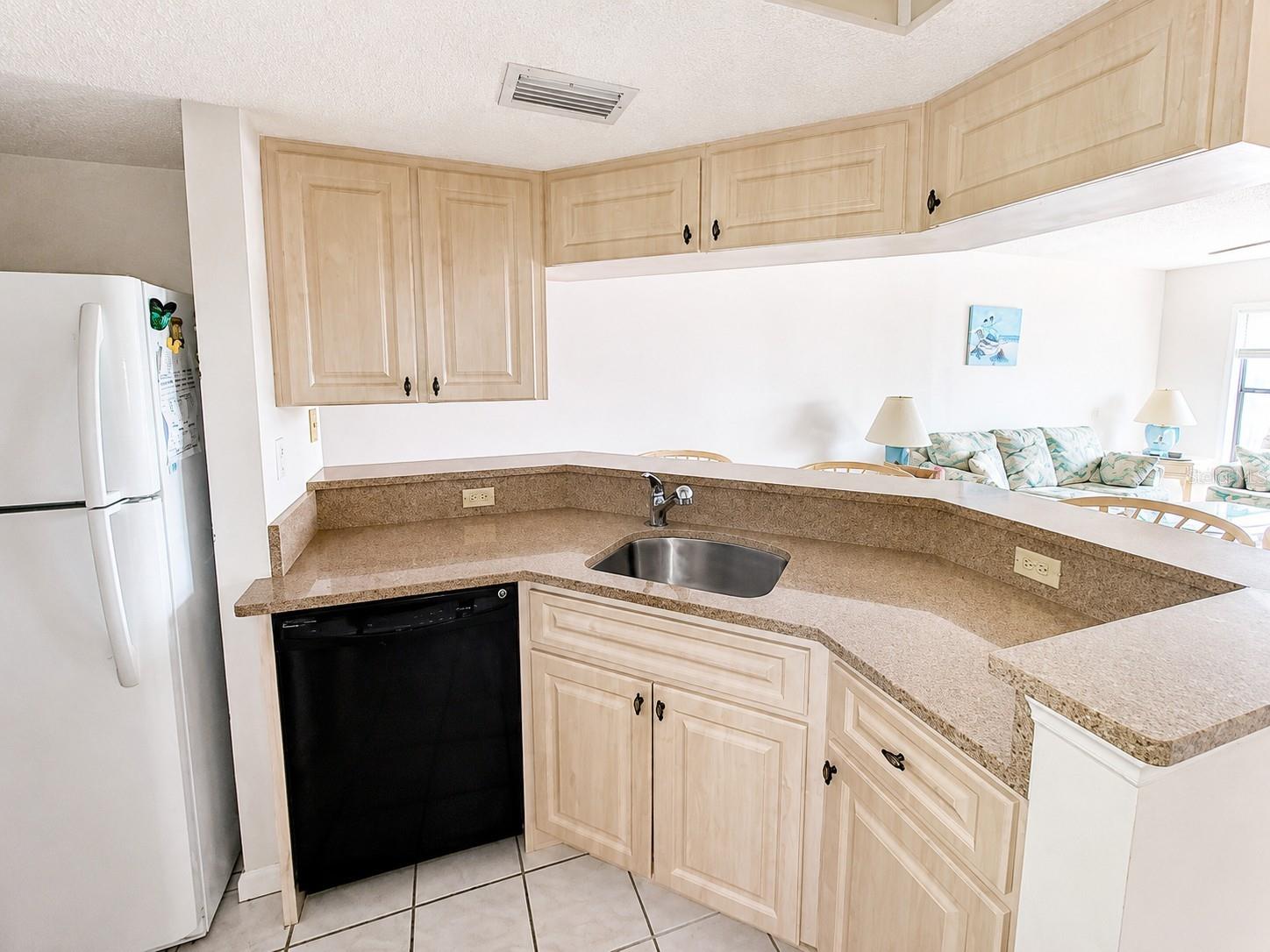 3256 WHITE IBIS CT #25, PUNTA GORDA, FL — photo 8