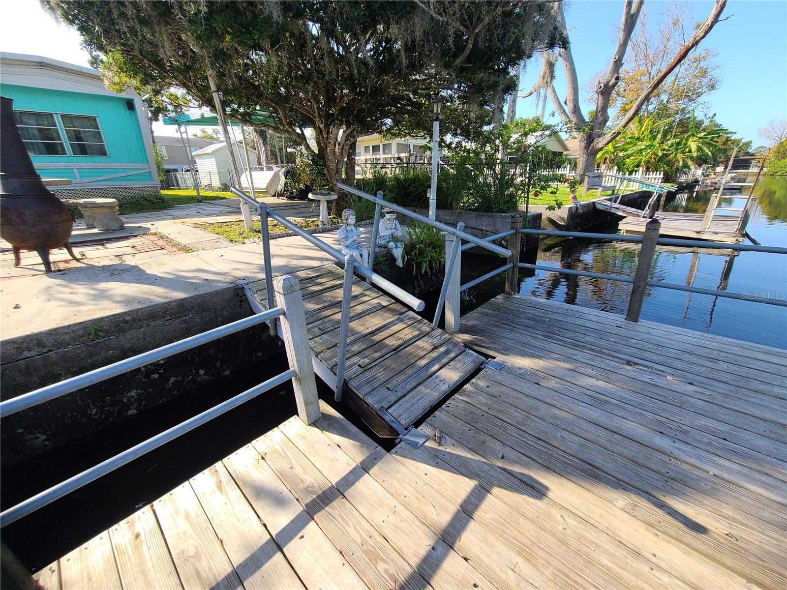 5418 CIRCLE DR, WEEKI WACHEE, FL — photo 10
