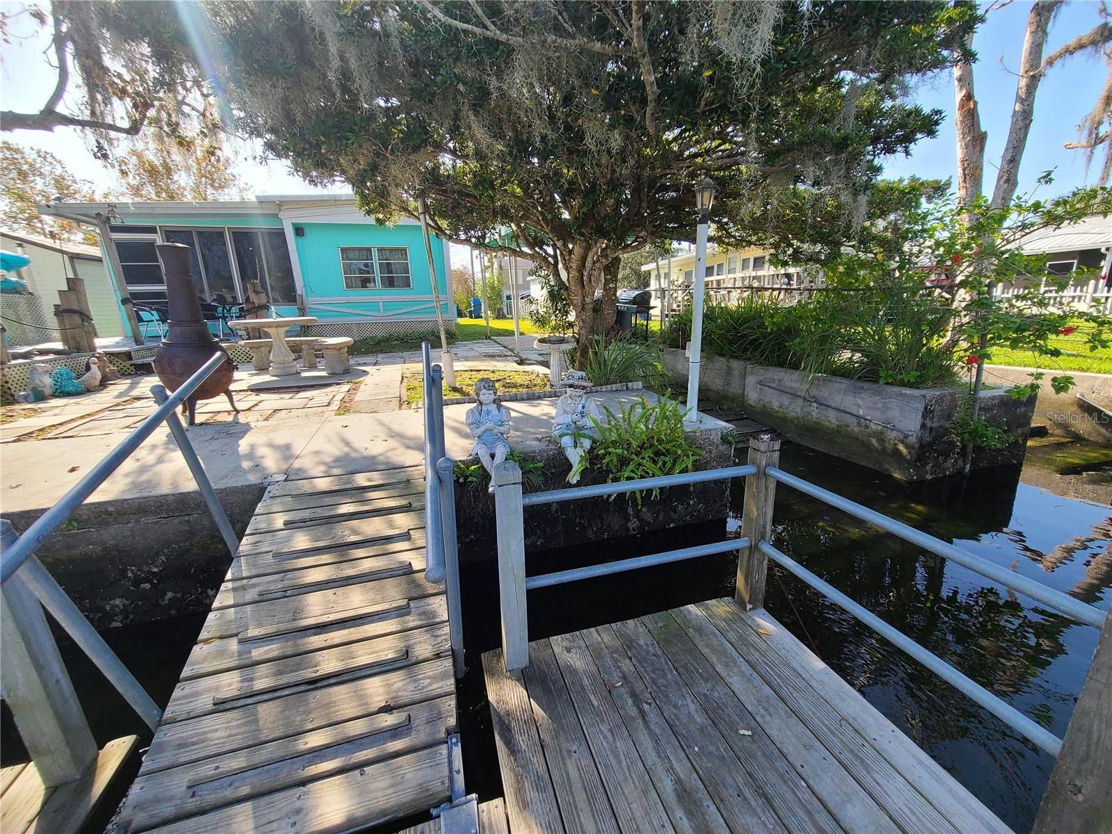 5418 CIRCLE DR, WEEKI WACHEE, FL — photo 11