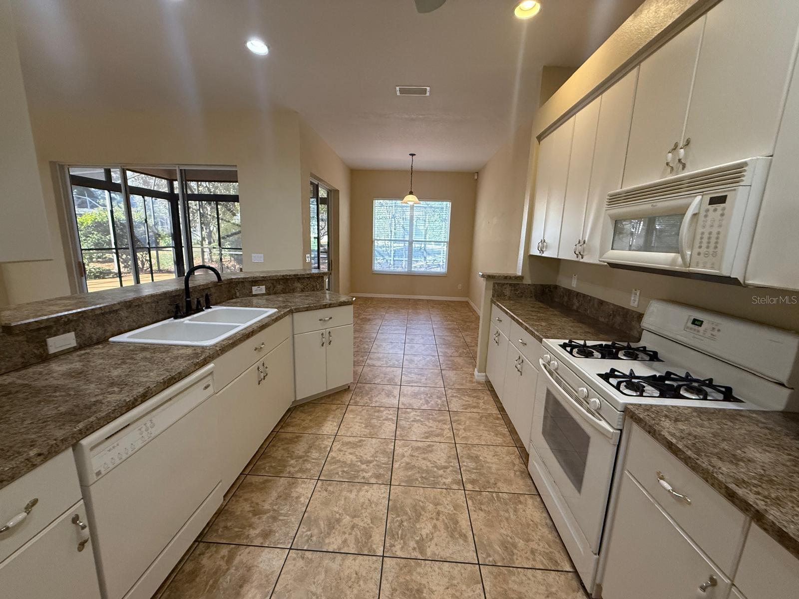 5111 IRONSIDES CT, TAVARES, FL — photo 4