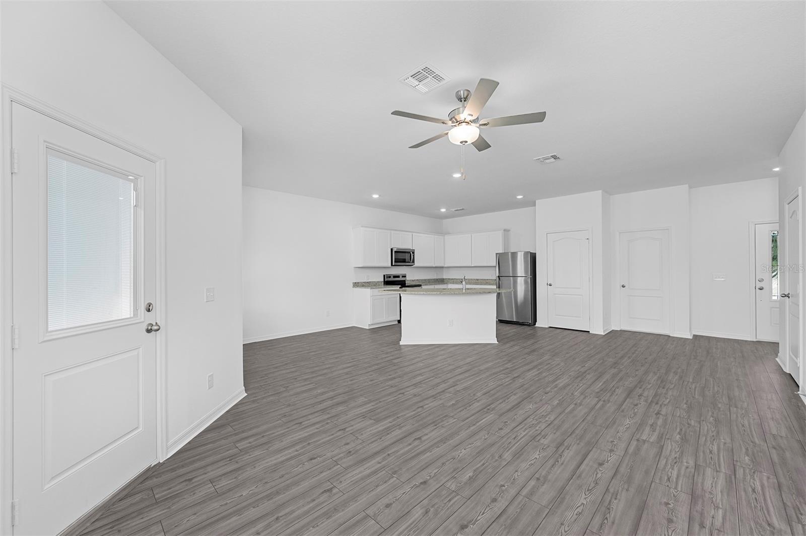 572 BAY LEAF DR, POINCIANA, FL — photo 7