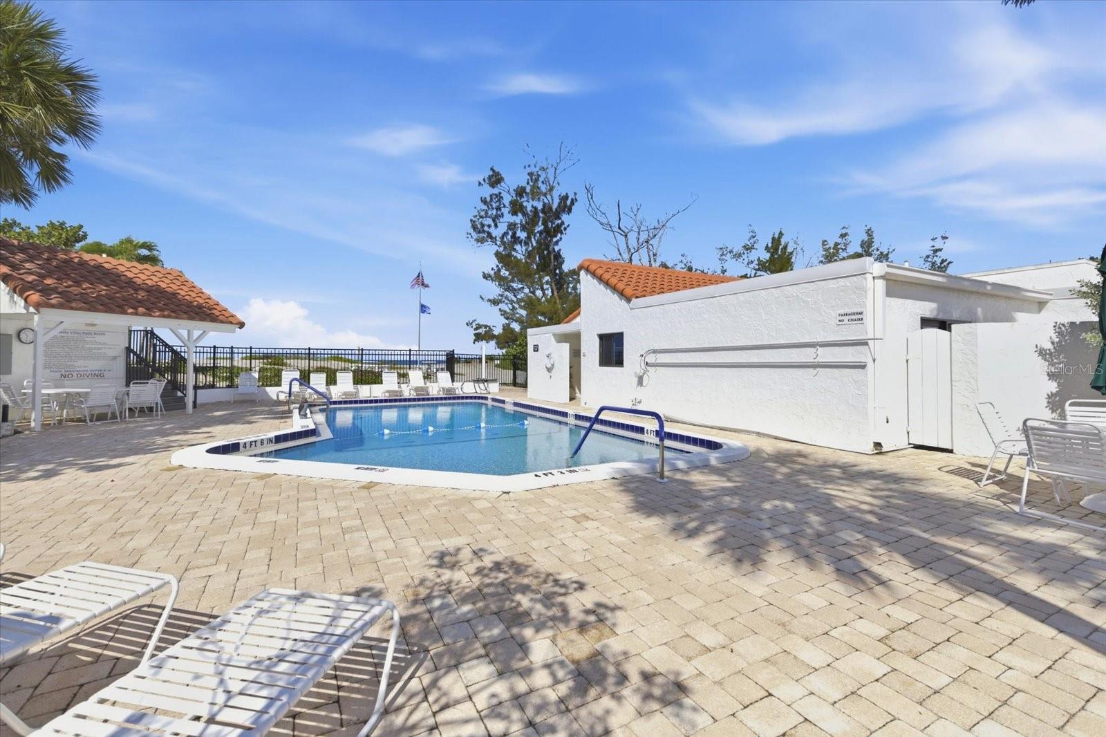1585 TARPON CENTER DR #20, VENICE, FL — photo 3