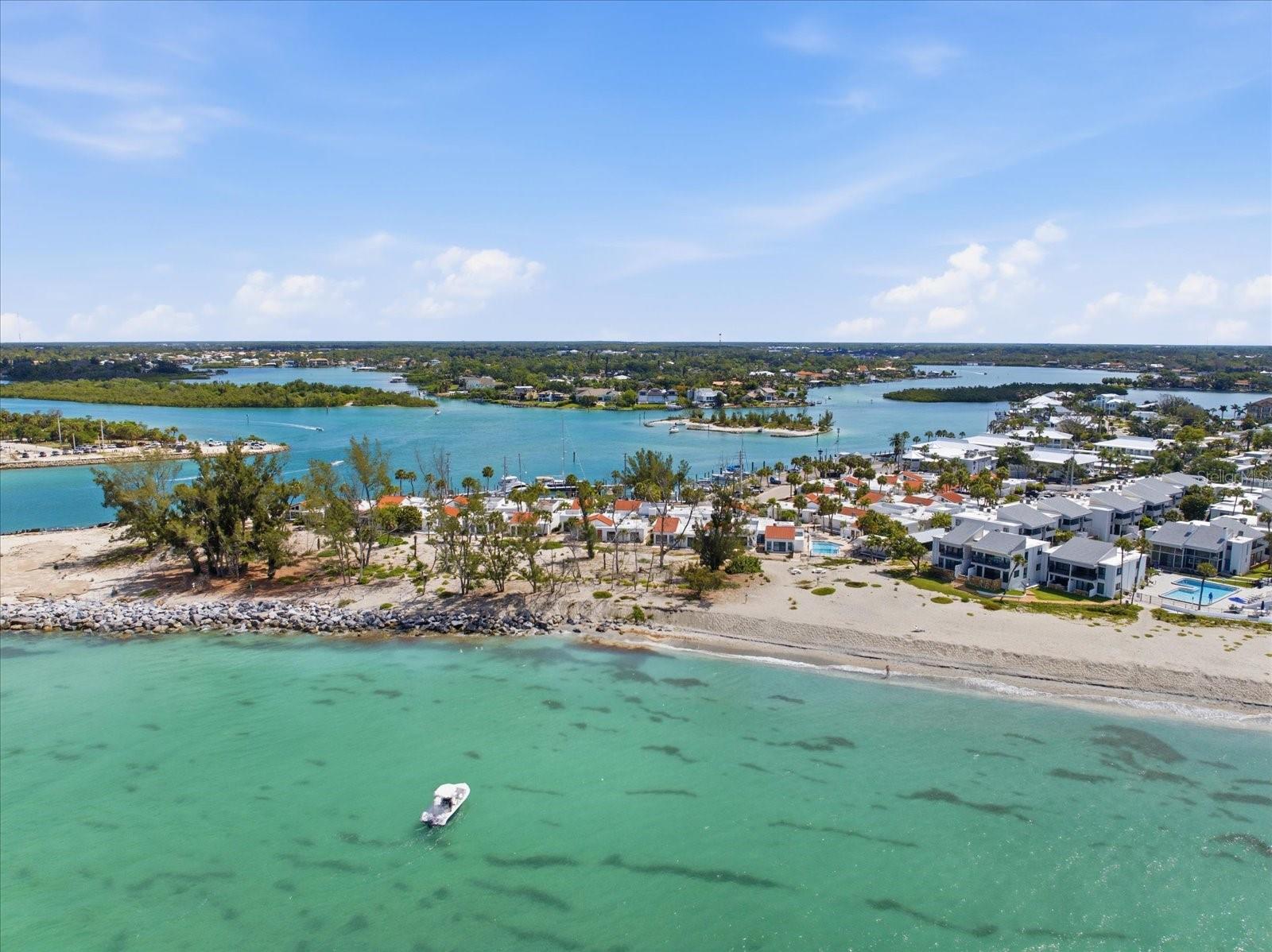 1585 TARPON CENTER DR #20, VENICE, FL — photo 4