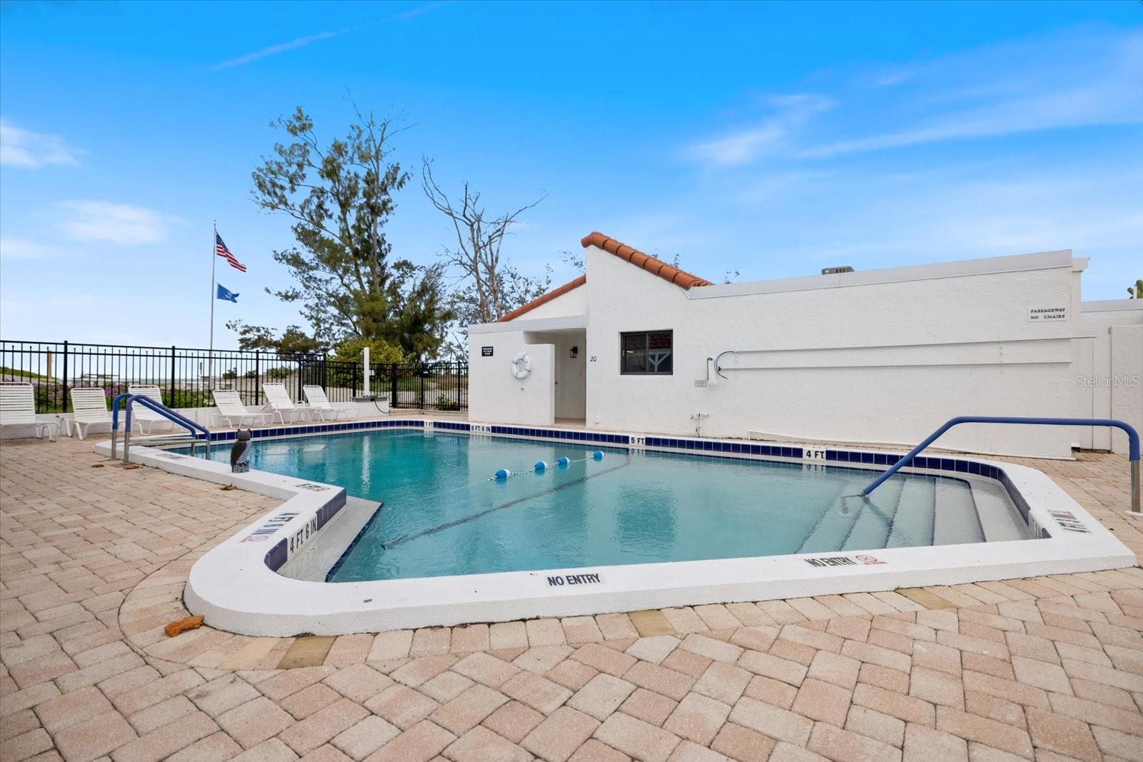 1585 TARPON CENTER DR #20, VENICE, FL — photo 43