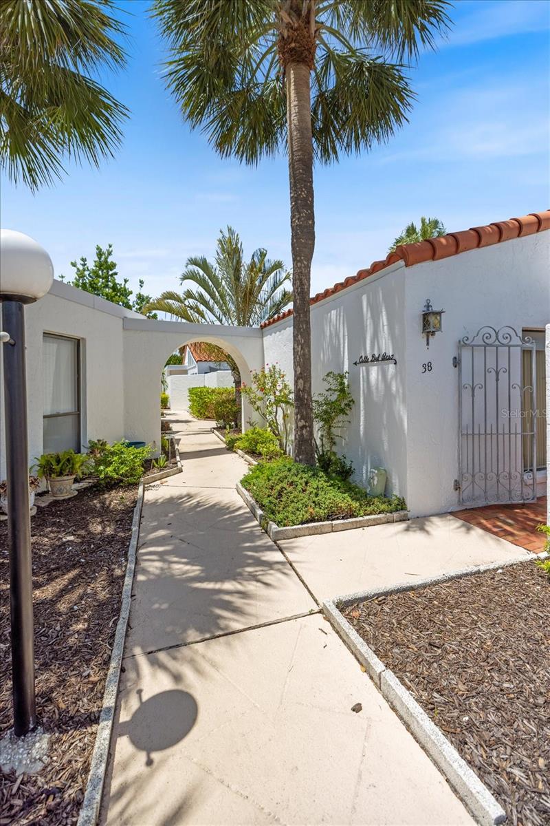 1585 TARPON CENTER DR #20, VENICE, FL — photo 46