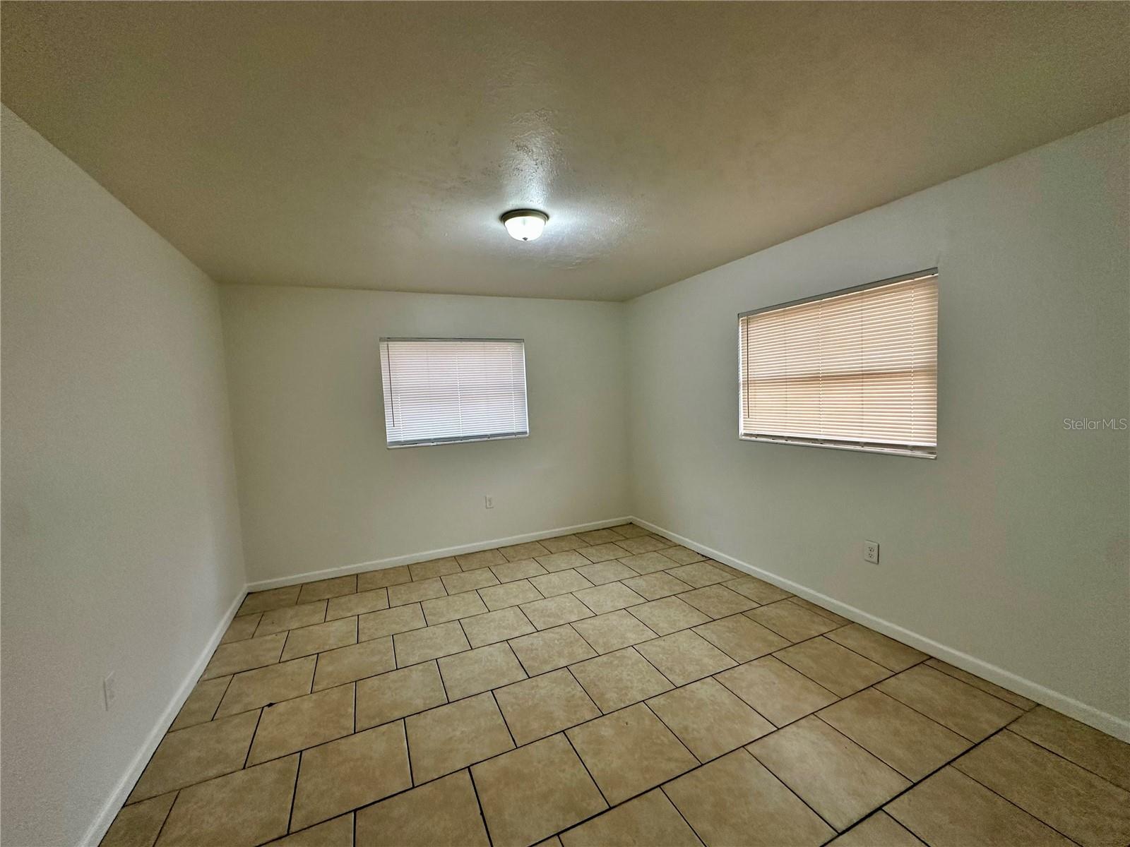 1317 CAMBRIDGE DR, LEESBURG, FL — photo 19