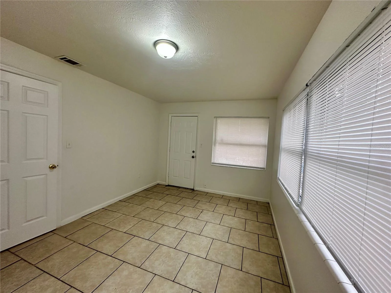 1317 CAMBRIDGE DR, LEESBURG, FL — photo 40