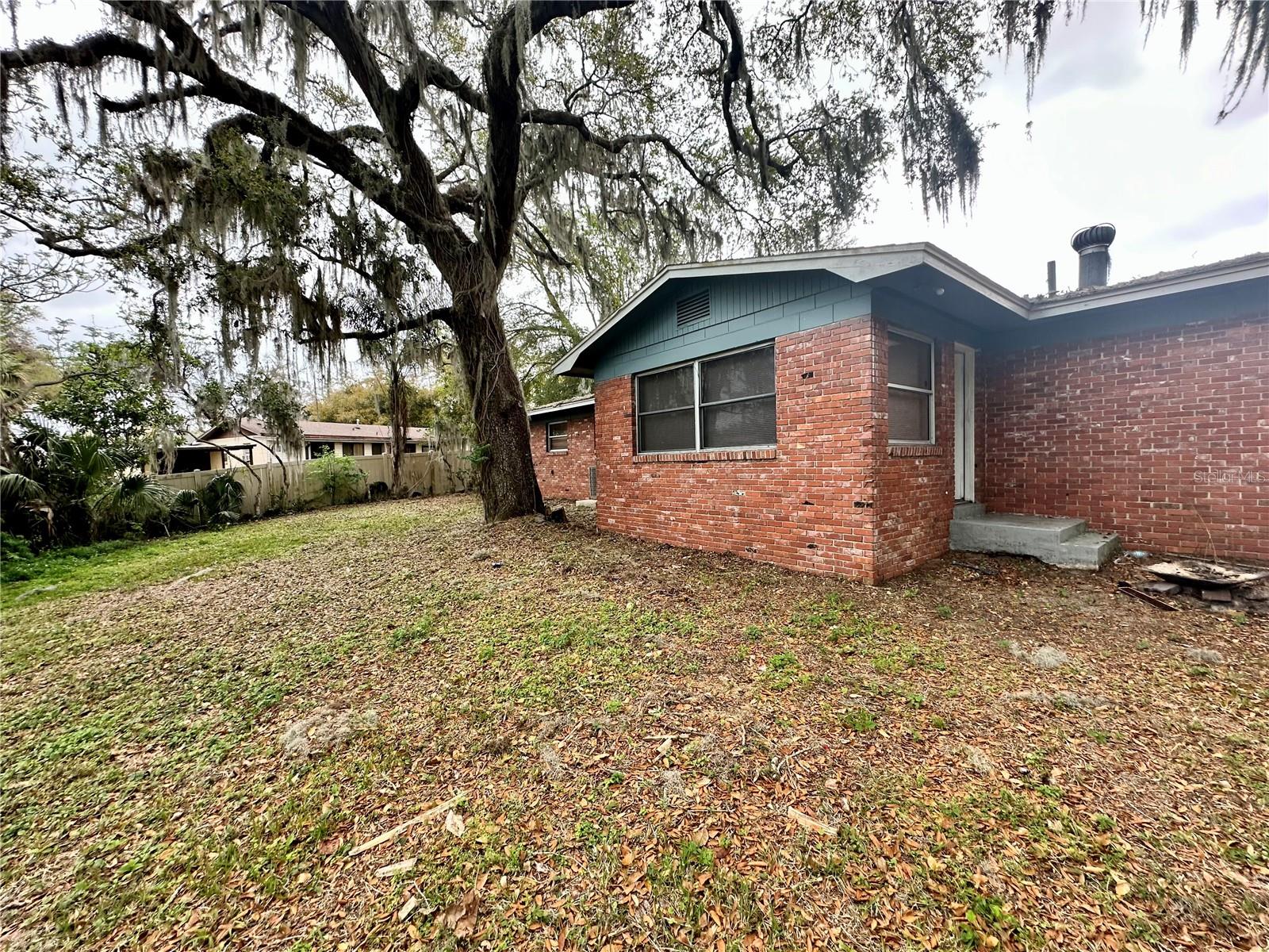 1317 CAMBRIDGE DR, LEESBURG, FL — photo 45