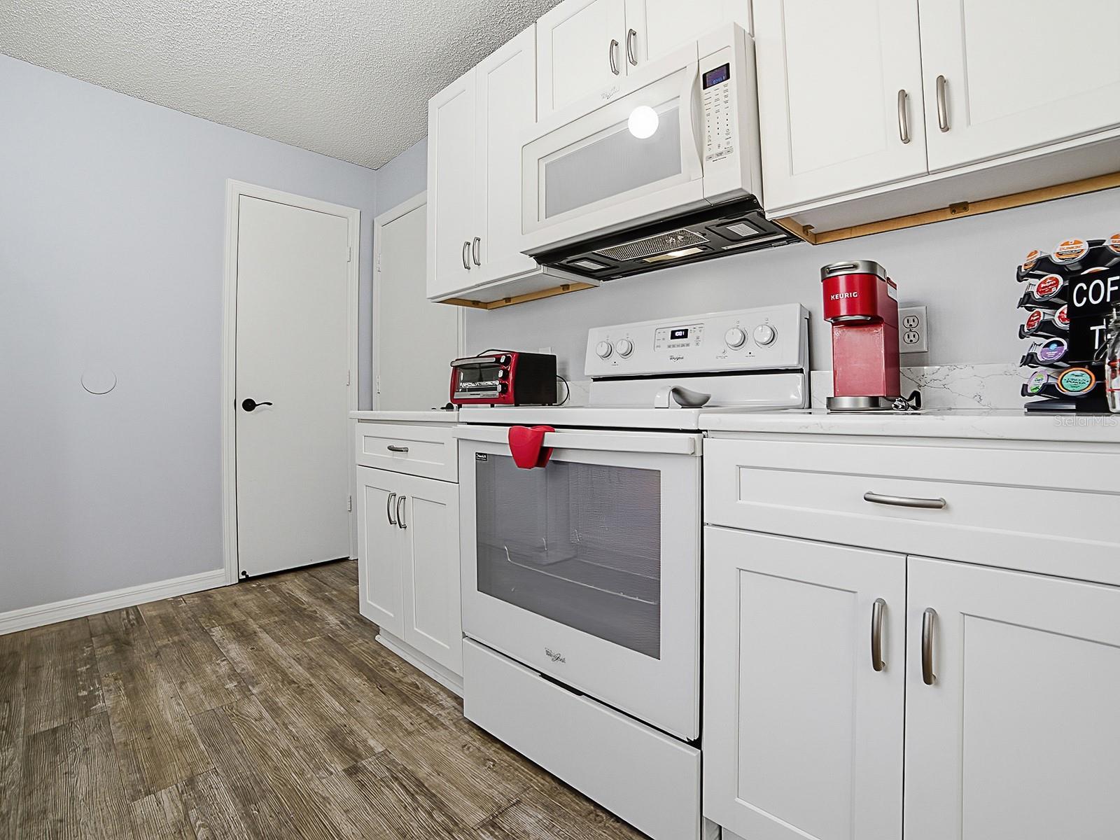 1202 FERNANDO LN, LADY LAKE, FL — photo 14