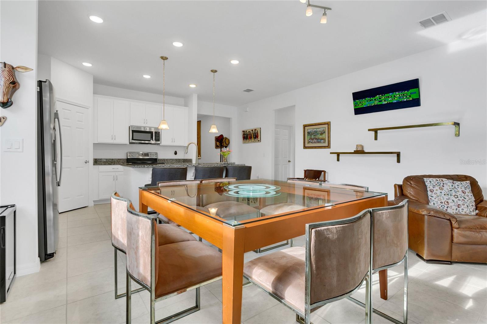 1580 BLUE LAGOON CIR, MASCOTTE, FL — photo 17
