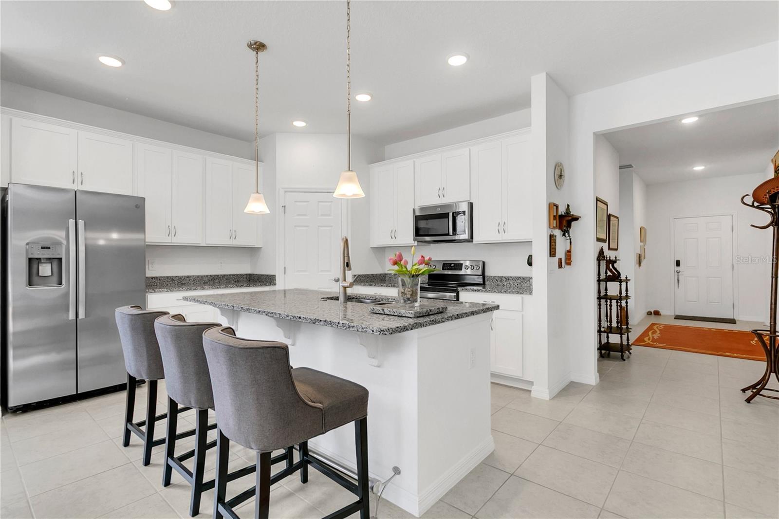 1580 BLUE LAGOON CIR, MASCOTTE, FL — photo 21