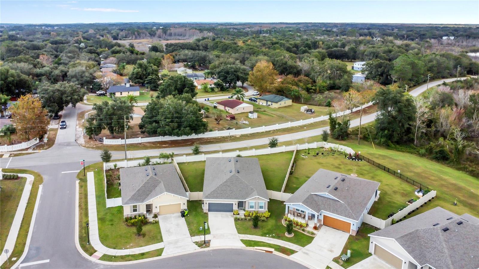 1580 BLUE LAGOON CIR, MASCOTTE, FL — photo 59