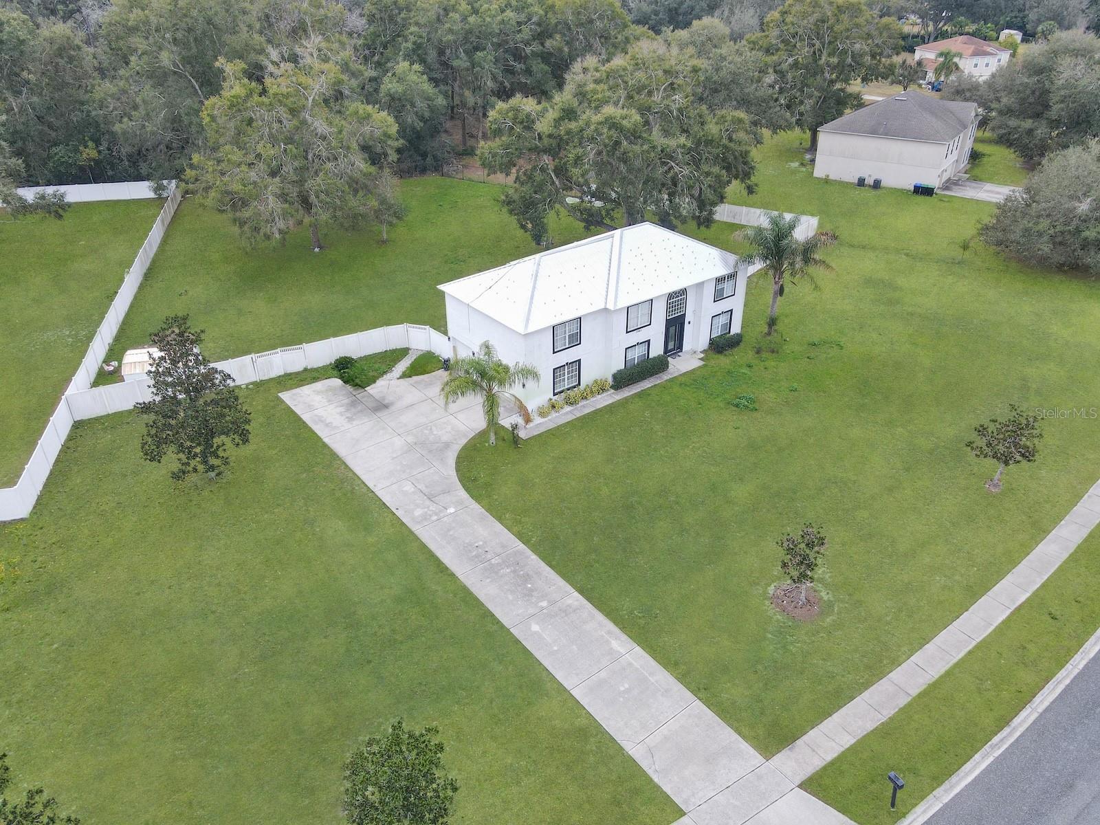 7561 LAKE ANDREA CIR, MOUNT DORA, FL — photo 40