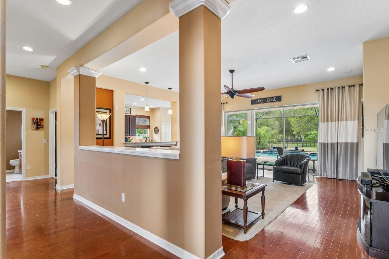 8719 CREEDMOOR LN, NEW PORT RICHEY, FL — photo 28