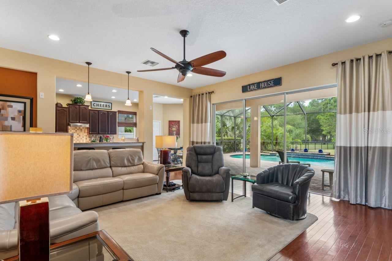 8719 CREEDMOOR LN, NEW PORT RICHEY, FL — photo 29