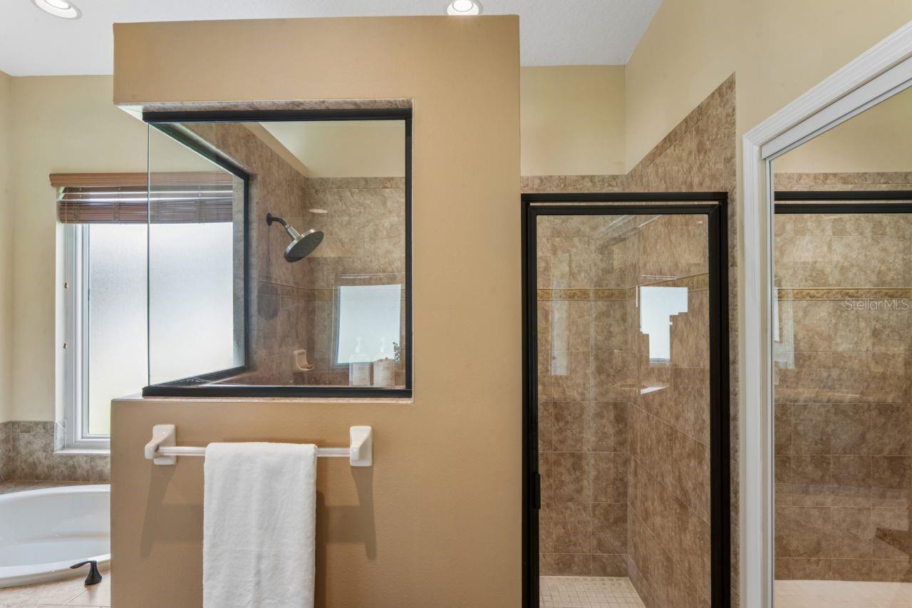 8719 CREEDMOOR LN, NEW PORT RICHEY, FL — photo 40