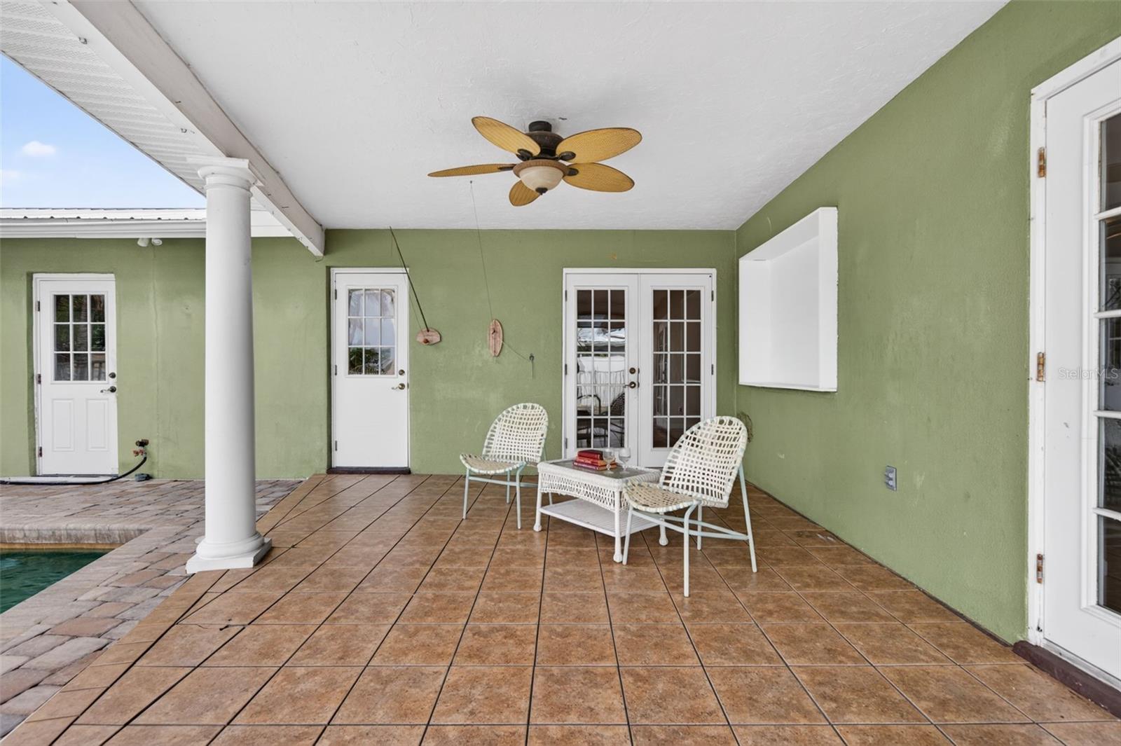 2555 CONSTITUTION BLVD, SARASOTA, FL — photo 16