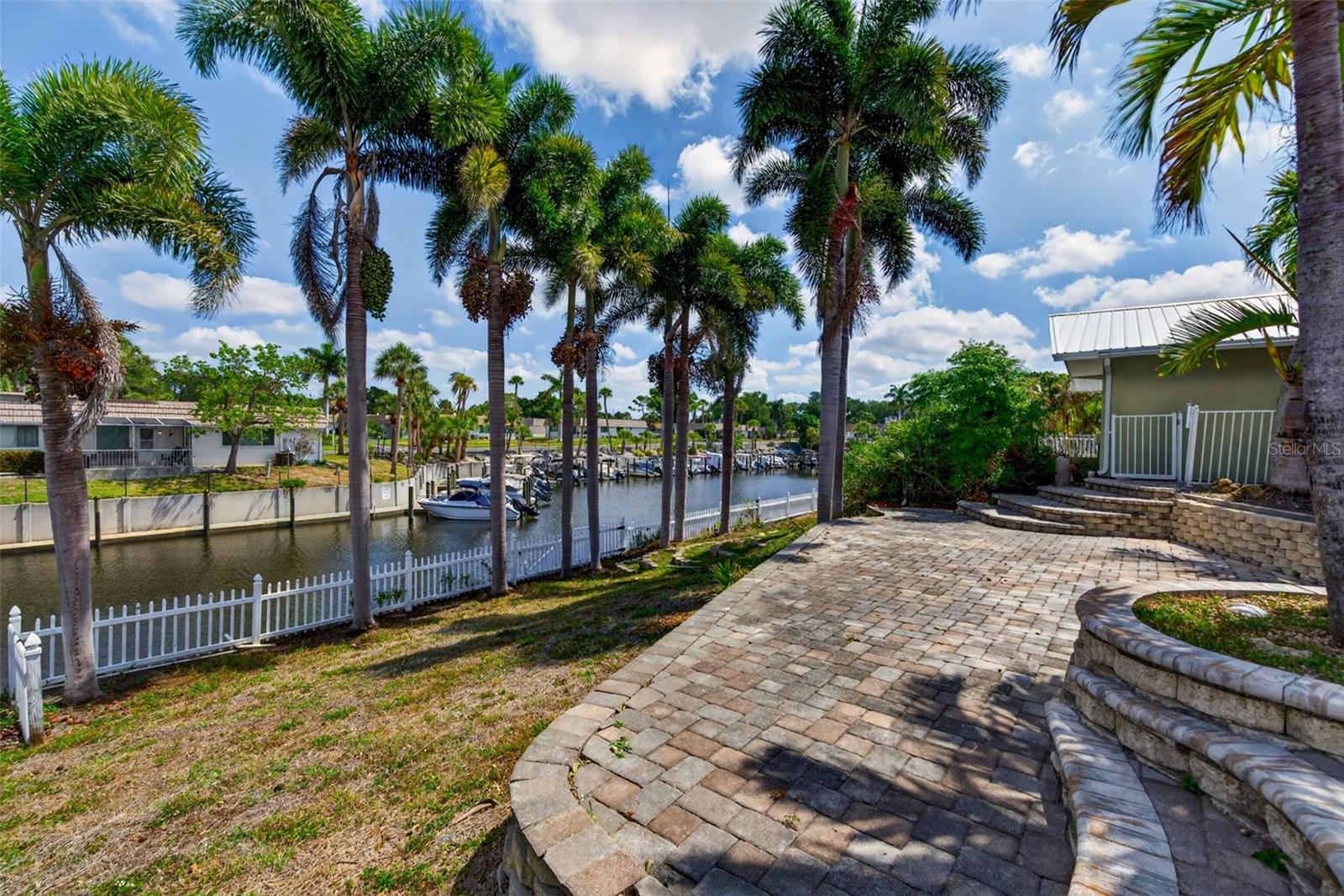 2555 CONSTITUTION BLVD, SARASOTA, FL — photo 37