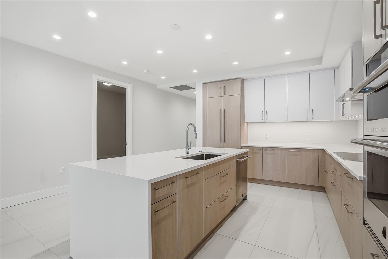 275 1ST AVE S #1003, ST PETERSBURG, FL — photo 49