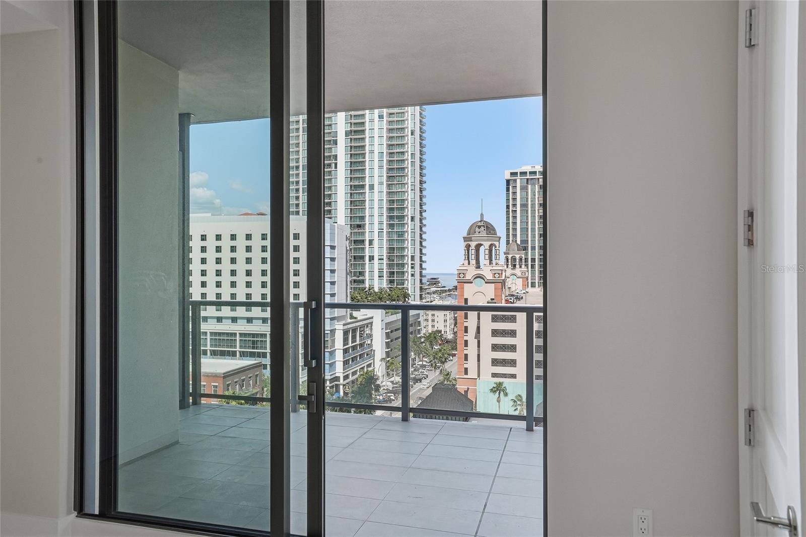 275 1ST AVE S #1003, ST PETERSBURG, FL — photo 63