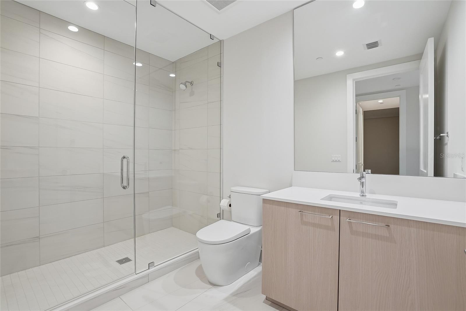 275 1ST AVE S #1003, ST PETERSBURG, FL — photo 74