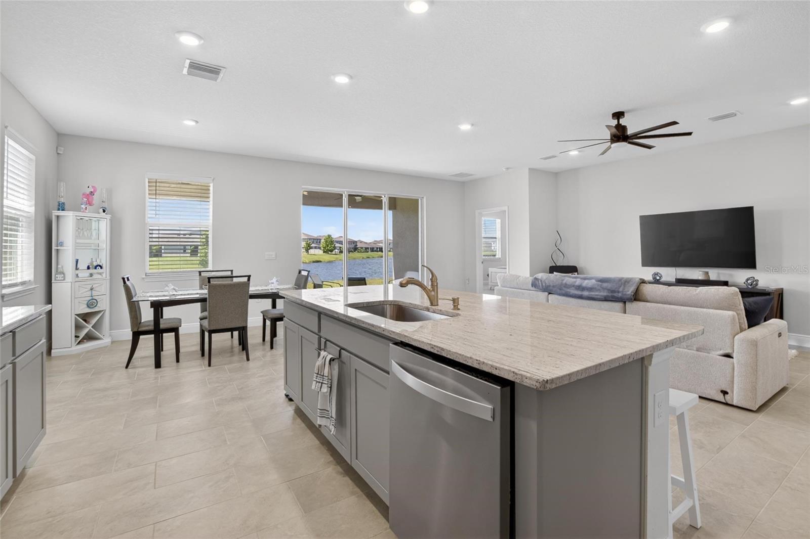 152 BRIGHT IBIS AVE, APOLLO BEACH, FL — photo 33