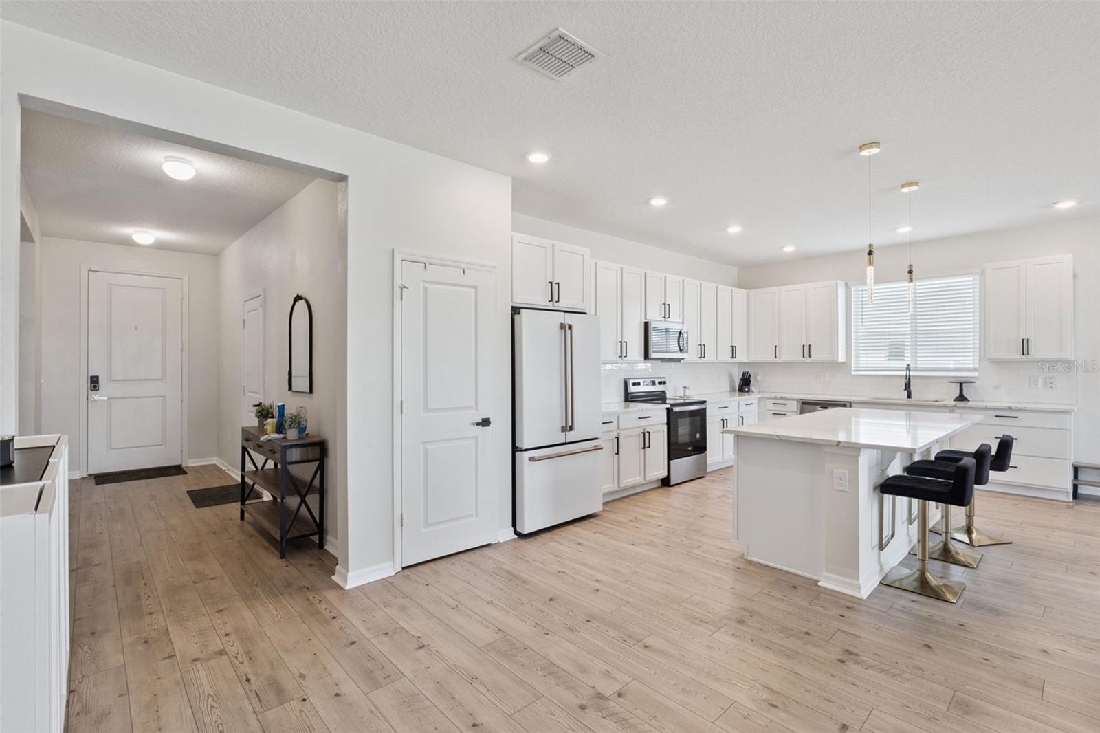 2429 BEGONIA ST, MASCOTTE, FL — photo 24