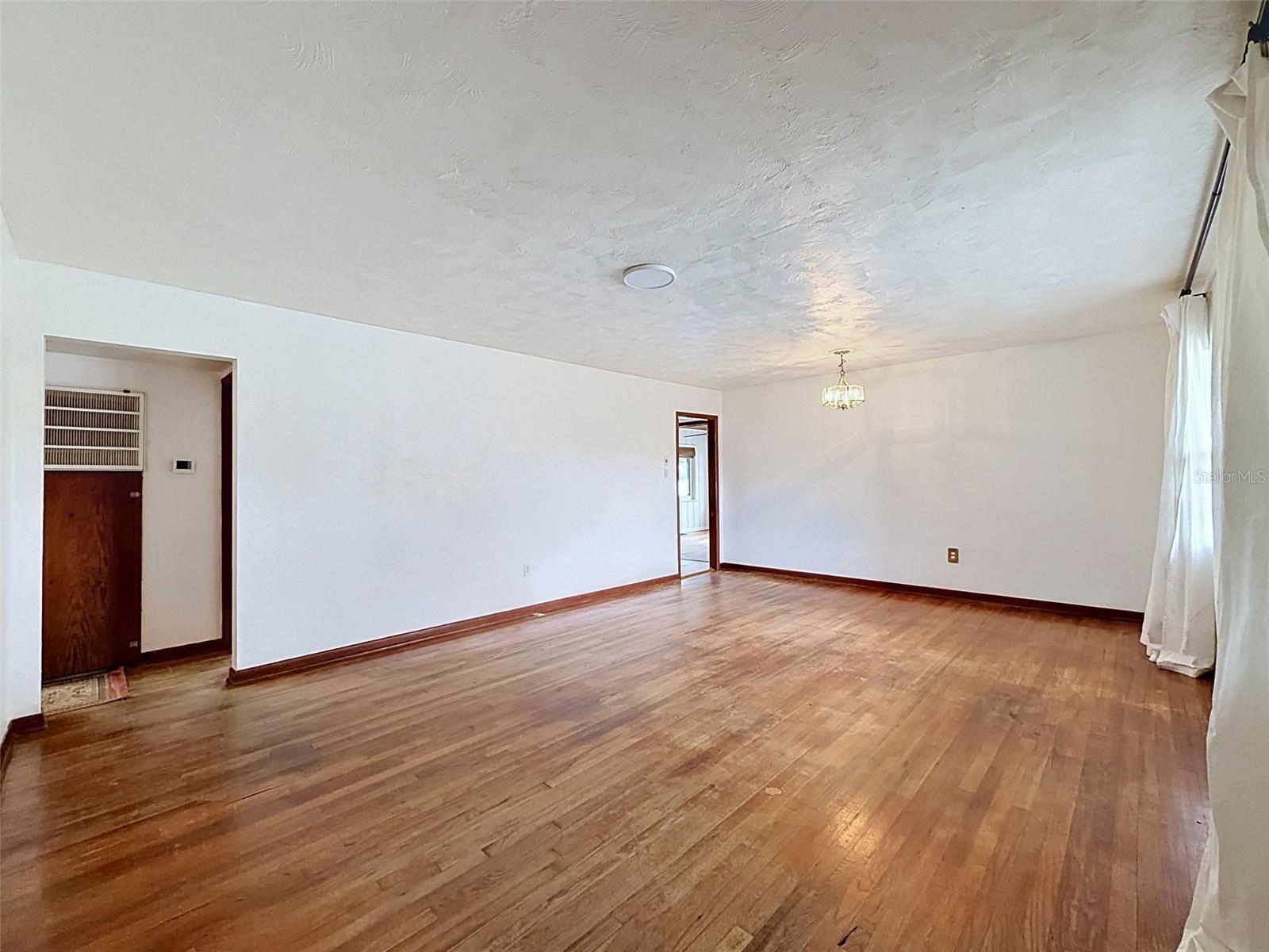 2518 W NORTH ST, TAMPA, FL — photo 12