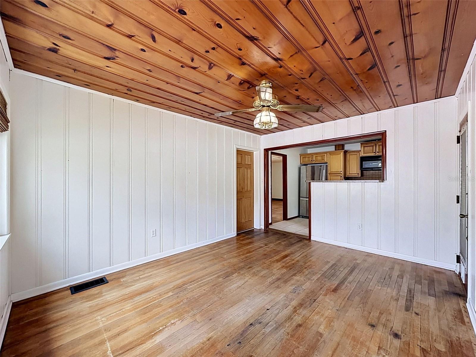 2518 W NORTH ST, TAMPA, FL — photo 20