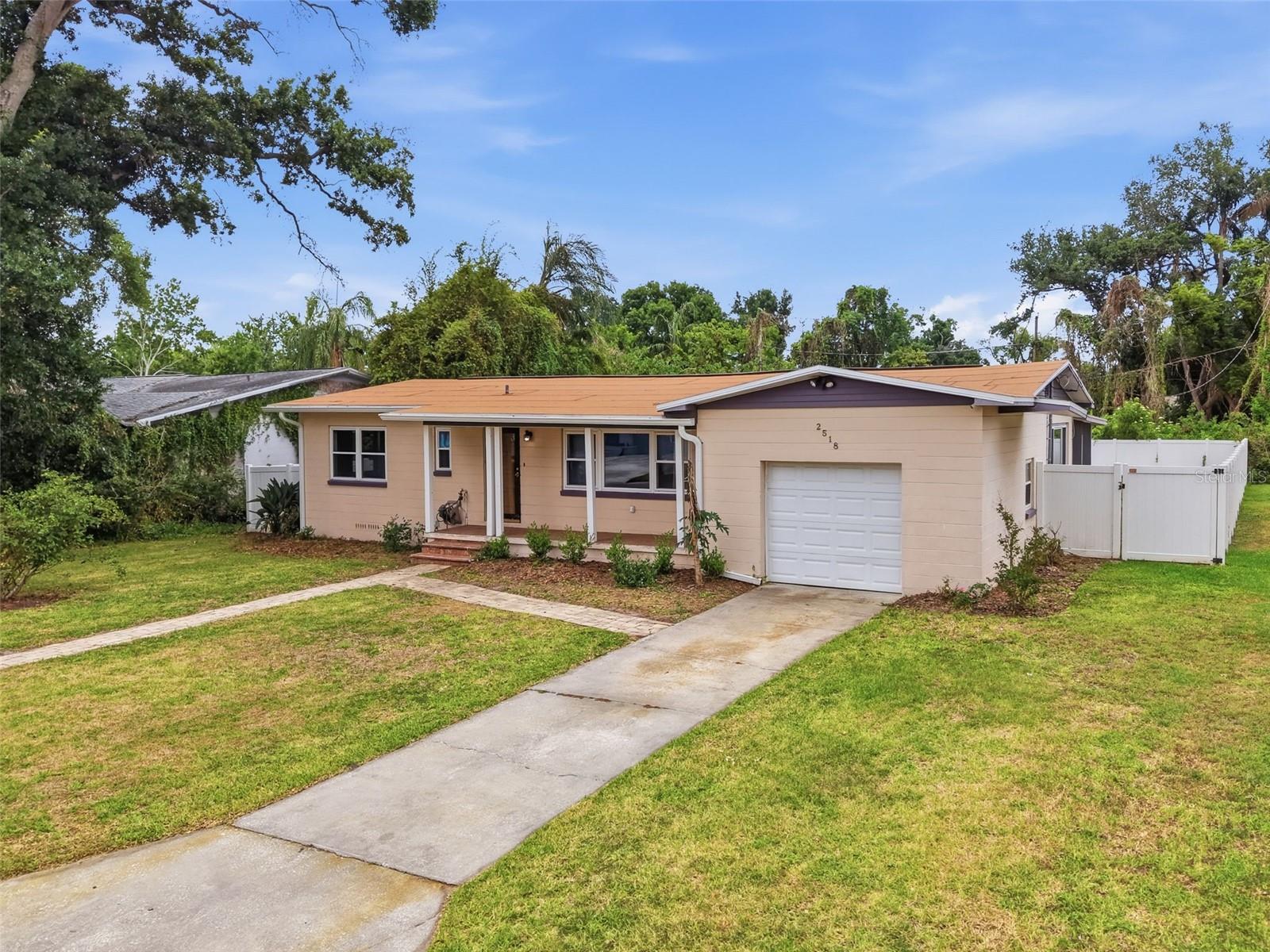 2518 W NORTH ST, TAMPA, FL — photo 40