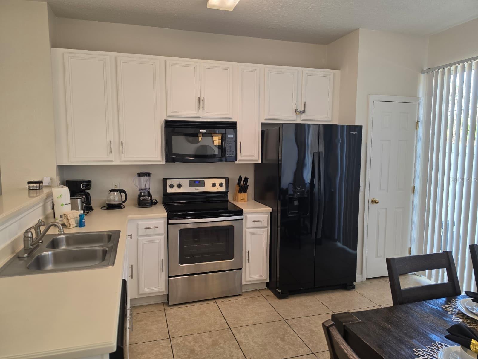 5520 PARADISE CAY CIR, KISSIMMEE, FL — photo 3