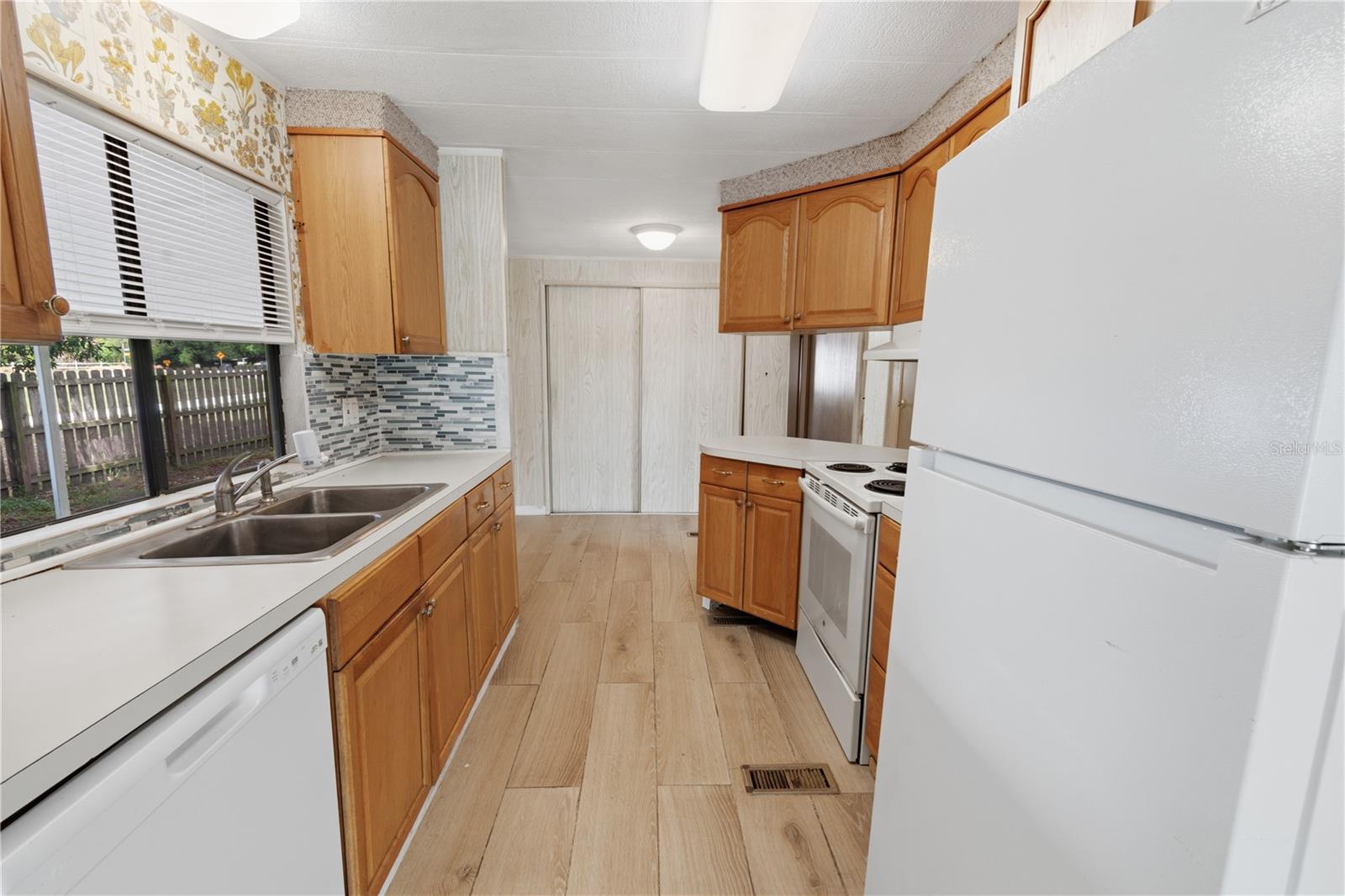 1025 CARVER ST, LAKE WALES, FL — photo 9