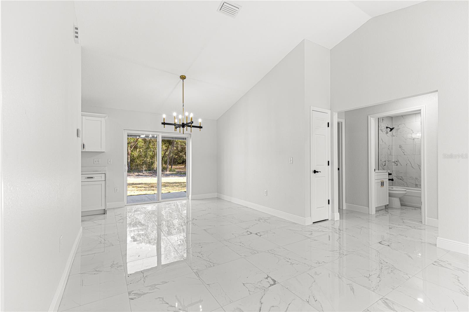 10325 SE 125TH LN, BELLEVIEW, FL — photo 6