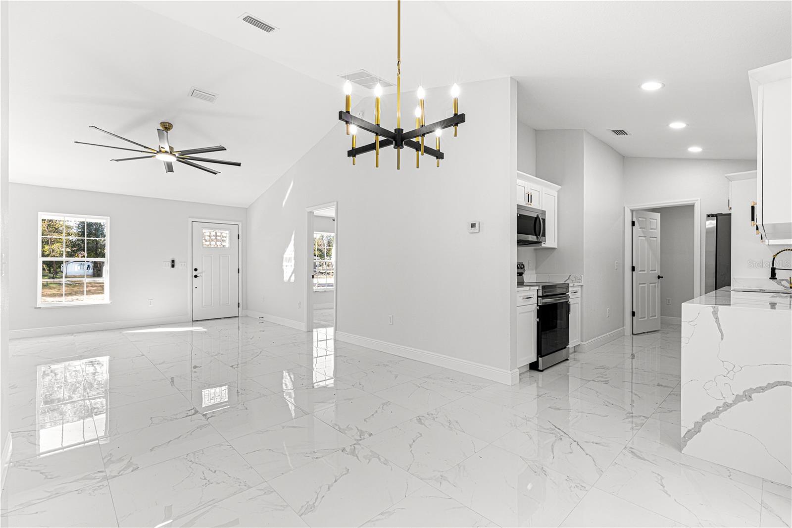 10325 SE 125TH LN, BELLEVIEW, FL — photo 17
