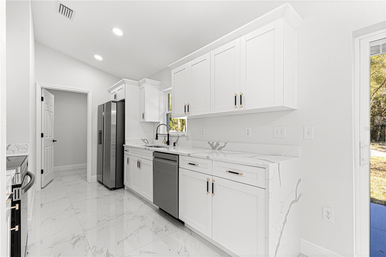 10325 SE 125TH LN, BELLEVIEW, FL — photo 19