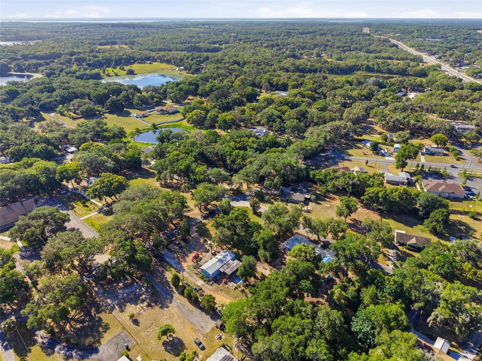 105 W HERMOSA ST, LADY LAKE, FL — photo 36